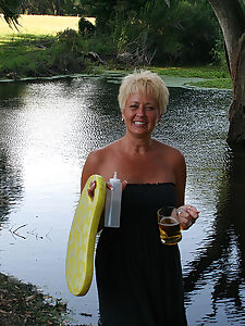 on blowjob pond pics