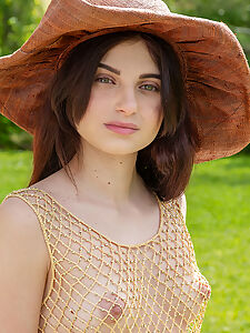zoelie natural pics